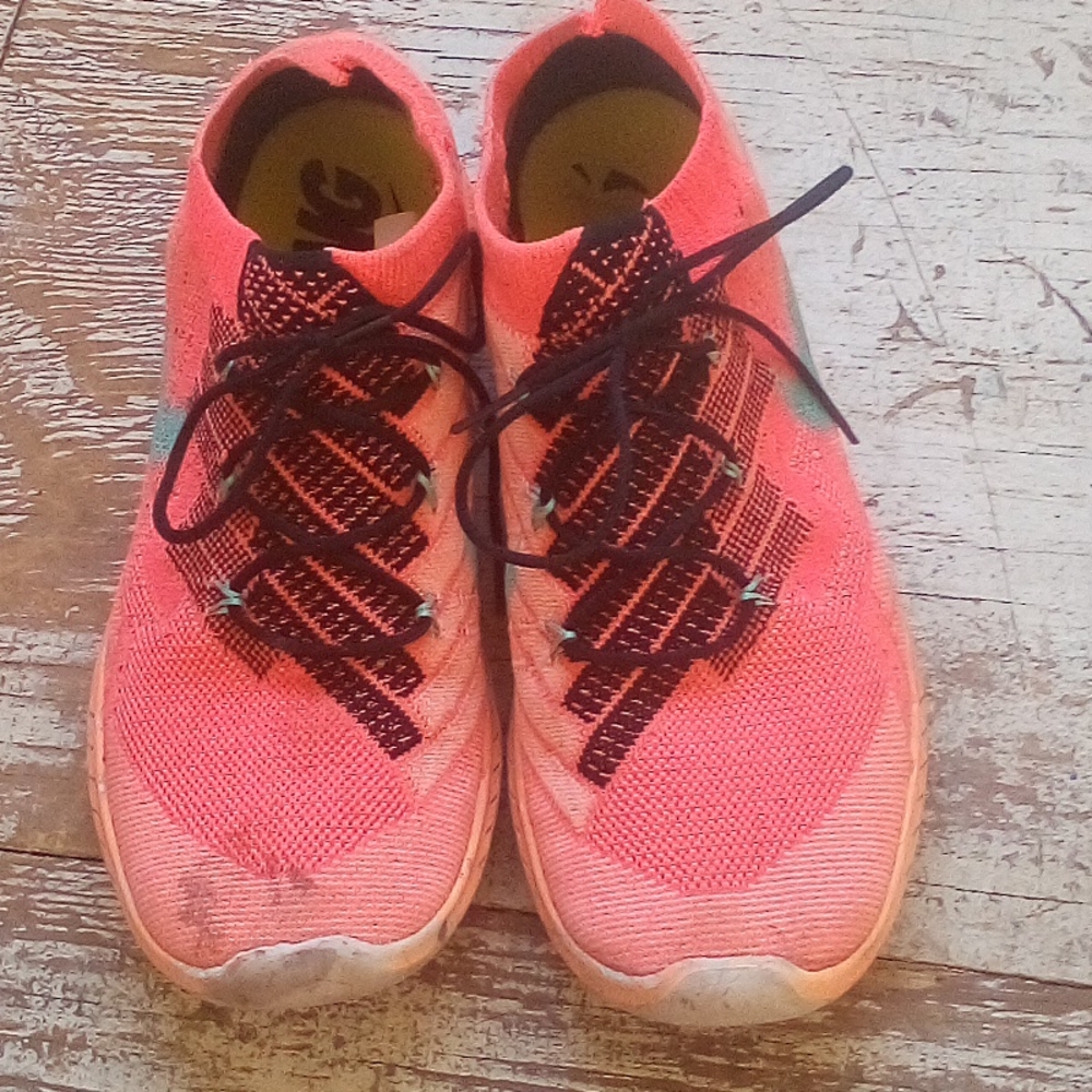 Nike barefoot sneakers